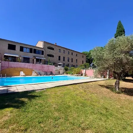 Superbe Au Cœur Luberon Proche Du Colorado Provencal Dans Résidence Au Calme Avec Piscine, Magnifique Vu Sur Le Luberon Depuis La Terrasse Appartement *