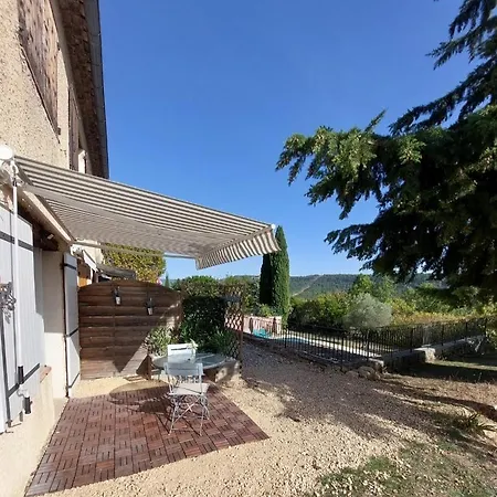 Superbe Au Cœur Luberon Proche Du Colorado Provencal Dans Résidence Au Calme Avec Piscine, Magnifique Vu Sur Le Luberon Depuis La Terrasse Appartement Viens