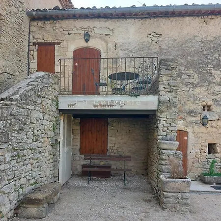 Appartement Superbe Au Cœur Luberon Proche Du Colorado Provencal Dans Résidence Au Calme Avec Piscine, Magnifique Vu Sur Le Luberon Depuis La Terrasse